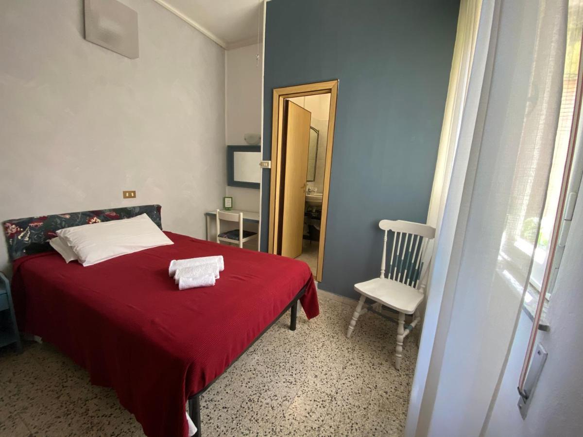 Villa Mirna Rimini Bagian luar foto