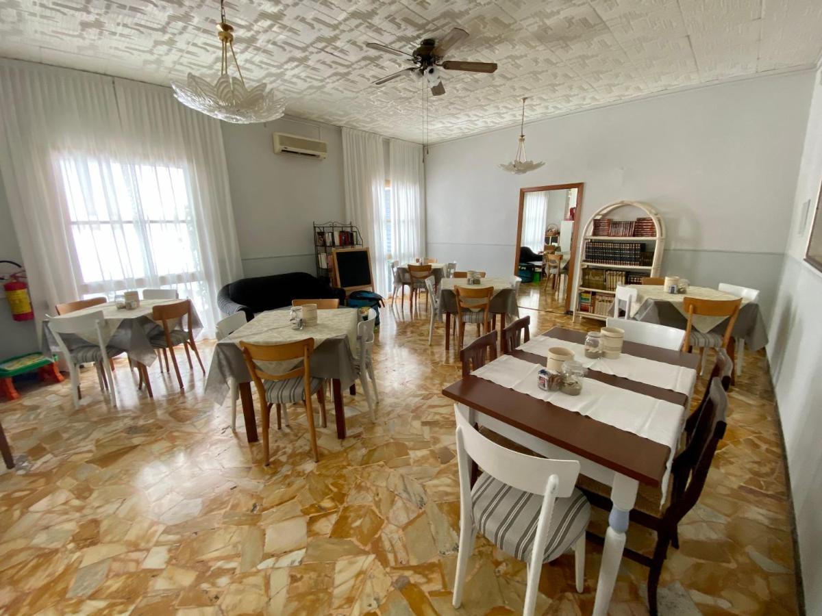 Villa Mirna Rimini Bagian luar foto